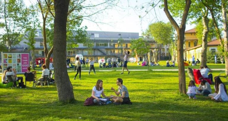 universite-tercihi-yapacak-ogrenciler-icin-sehir-kilavuzu-en-cok-begenilen-iller-aciklandi-Zj8Nl6rj.jpg