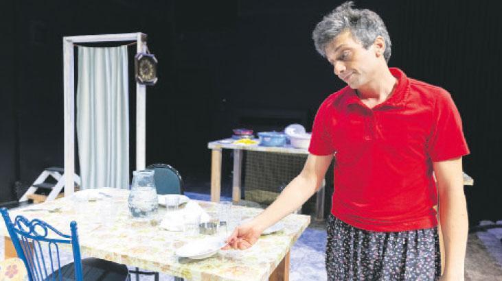 bir gulumsemenin arkeolojisi LwTDu6Nj.jpg