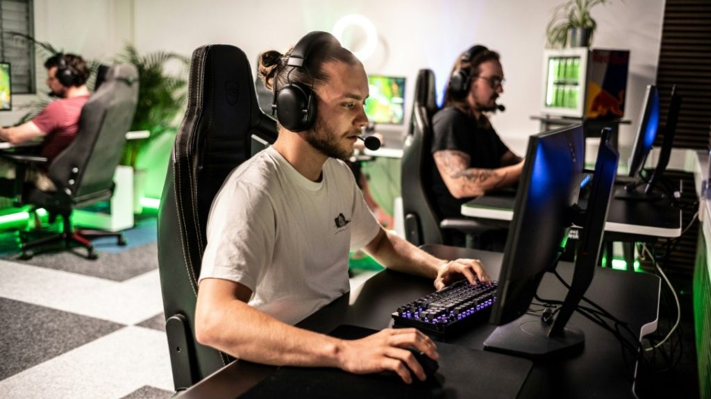 Yapay Zeka E-Spor Koçluğu